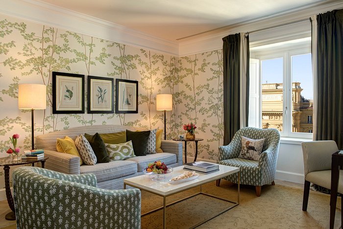Florence Savoy A Complete Guide to Florence’s Luxury Hotel Experience